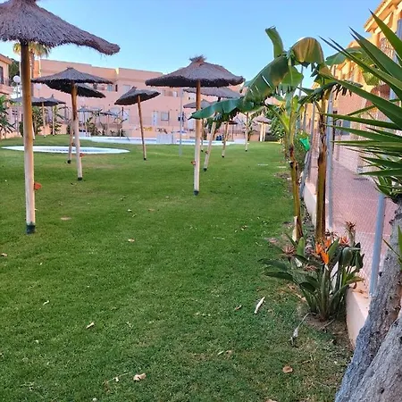 En Urbanizacion Al-andalus Cerca De La Playa De La Barrosa Chiclana de la Frontera